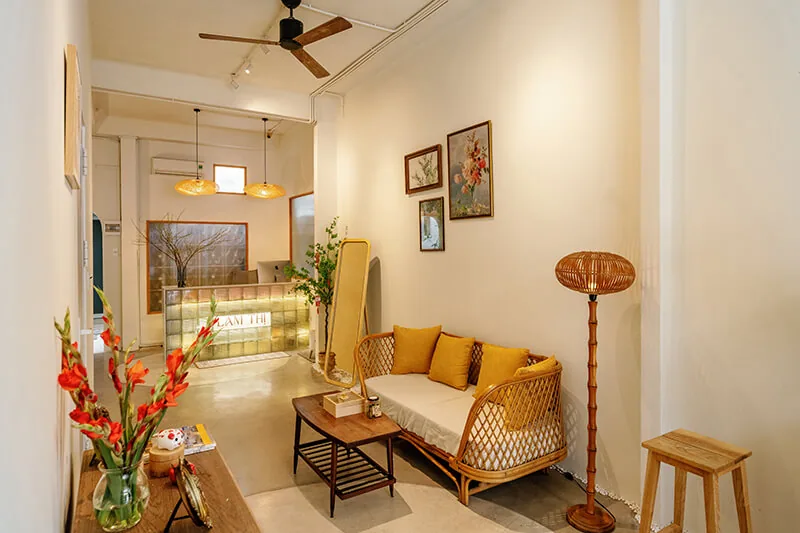 Phòng chờ ấm cúng tại Lam Thị Spa