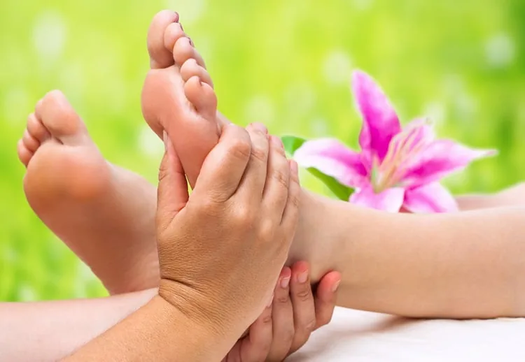 Massage chân