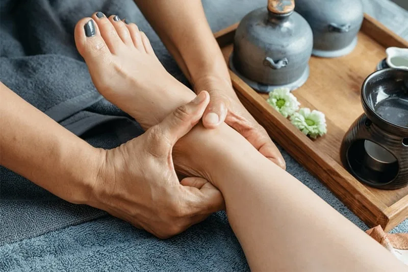 Massage chân