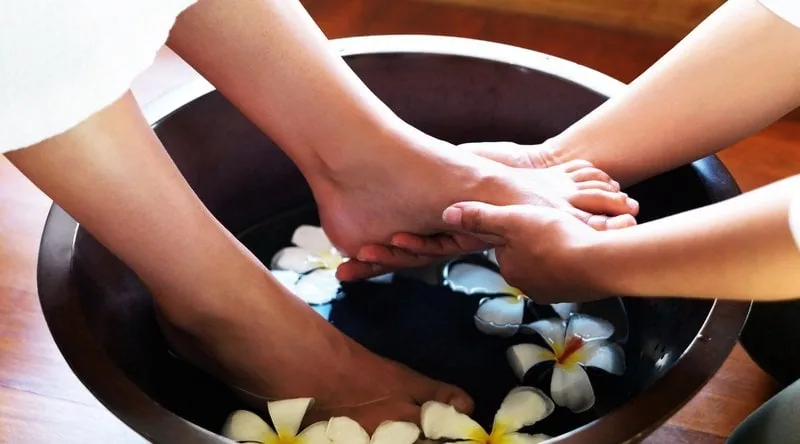 Massage chân